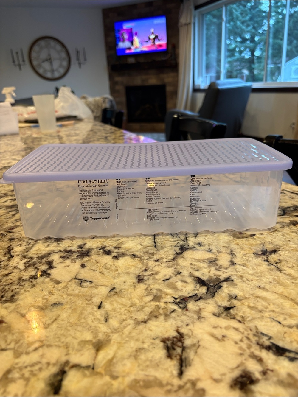 Tupperware Light Purple FridgeSmart Produce Keeper